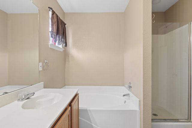 3039 Bosswood Court, Grand Prairie, TX 75052