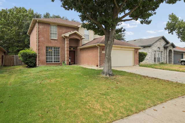 3039 Bosswood Court, Grand Prairie, TX 75052