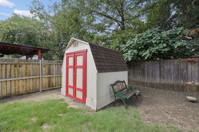 3039 Bosswood Court, Grand Prairie, TX 75052