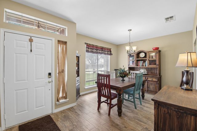 3039 Bosswood Court, Grand Prairie, TX 75052