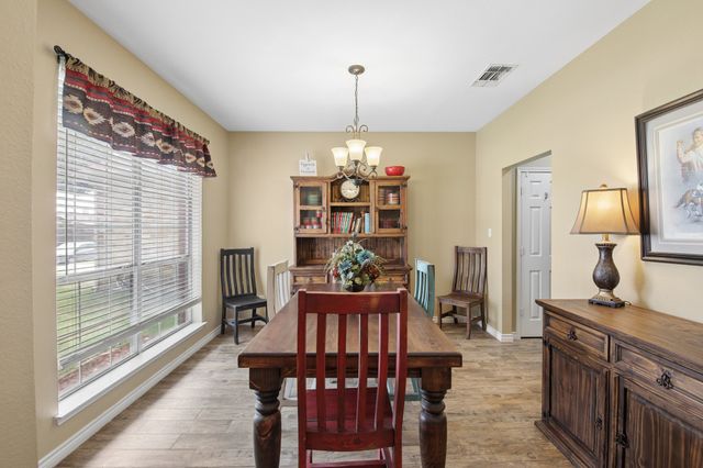 3039 Bosswood Court, Grand Prairie, TX 75052