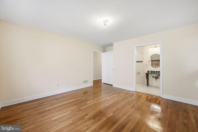 8112 WEST BEACH NW, Washington, DC 20012