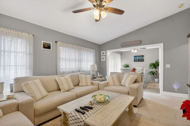 8081 Springtree Road, Boca Raton, FL 33496