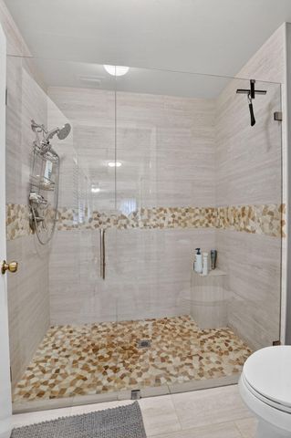 8081 Springtree Road, Boca Raton, FL 33496