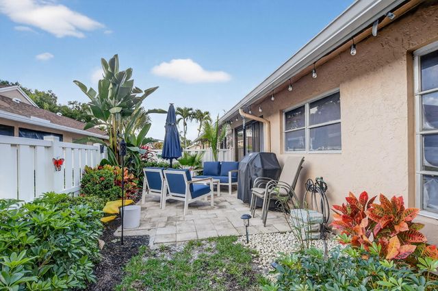 8081 Springtree Road, Boca Raton, FL 33496