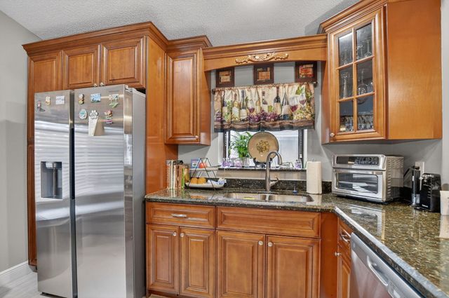 8081 Springtree Road, Boca Raton, FL 33496