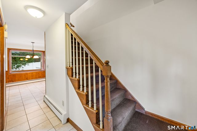 14 Colonial Court, Cheshire, CT 06410