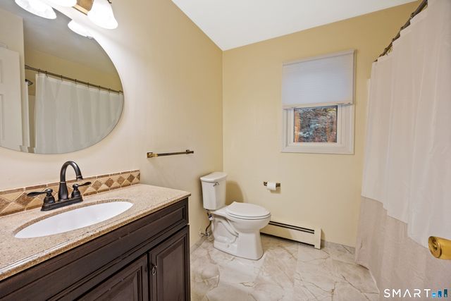 14 Colonial Court, Cheshire, CT 06410