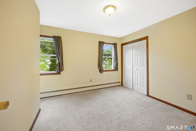 14 Colonial Court, Cheshire, CT 06410