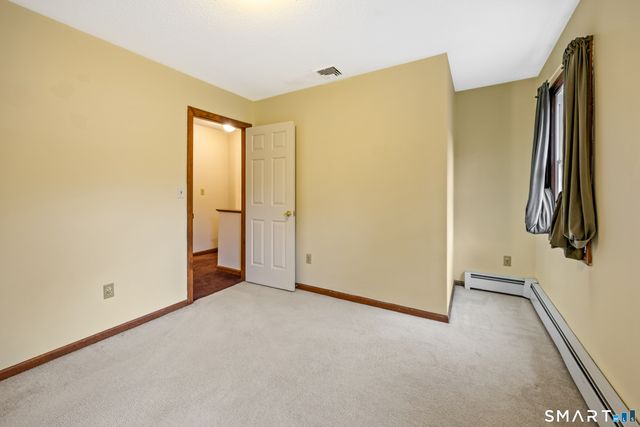 14 Colonial Court, Cheshire, CT 06410