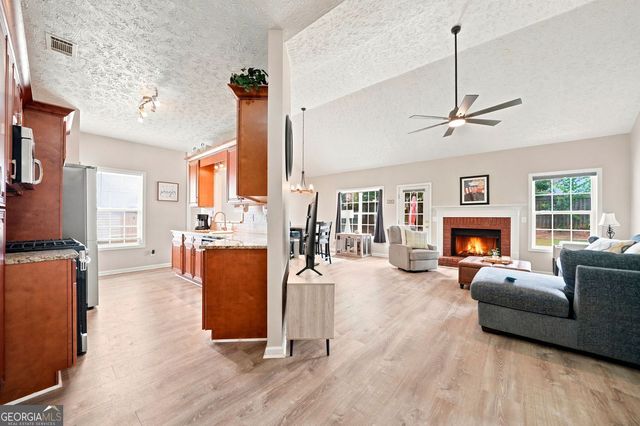 216 Lee Court, Canton, GA 30115