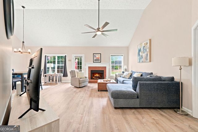 216 Lee Court, Canton, GA 30115