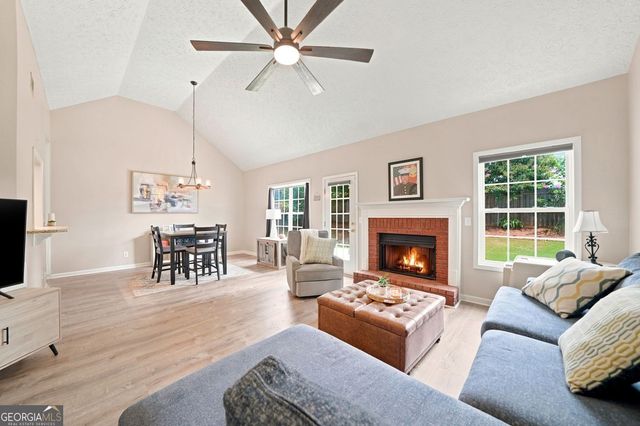 216 Lee Court, Canton, GA 30115