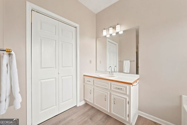 216 Lee Court, Canton, GA 30115
