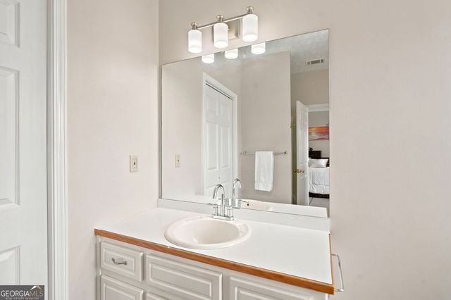 216 Lee Court, Canton, GA 30115