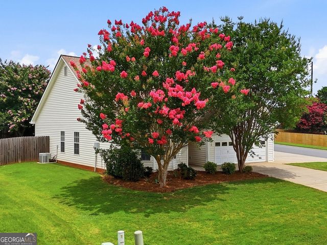 216 Lee Court, Canton, GA 30115
