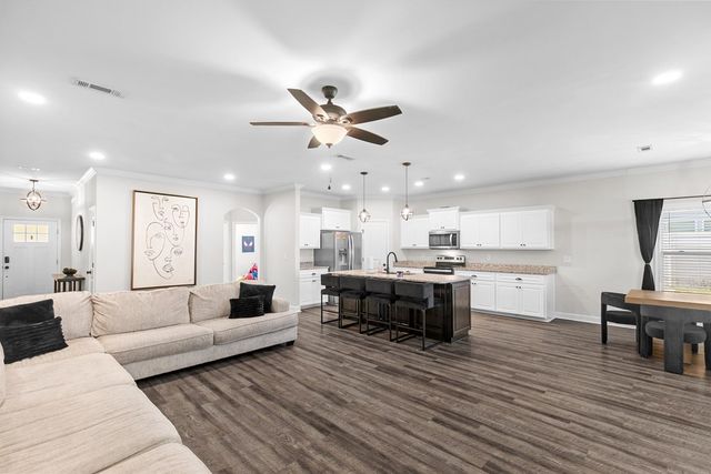 232 Highland Rd, Slocomb, AL 36375