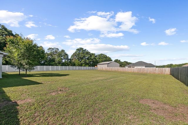 232 Highland Rd, Slocomb, AL 36375