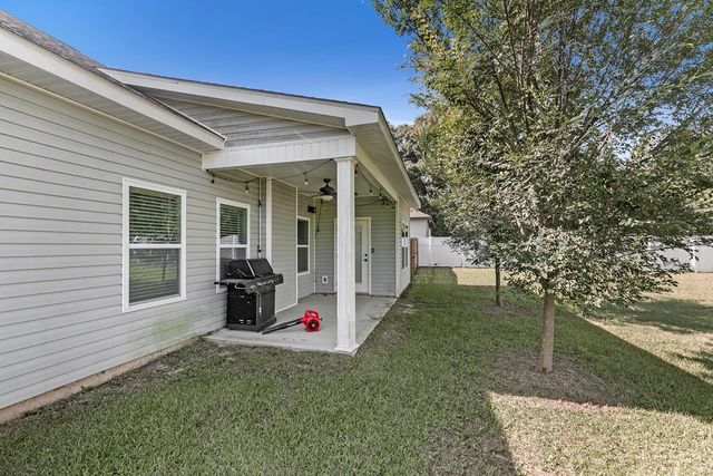 232 Highland Rd, Slocomb, AL 36375