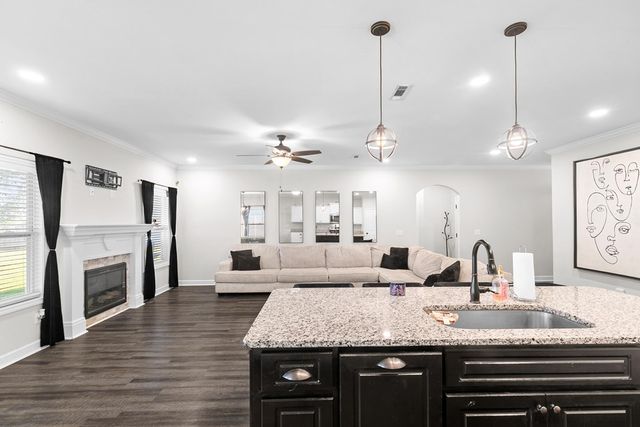 232 Highland Rd, Slocomb, AL 36375