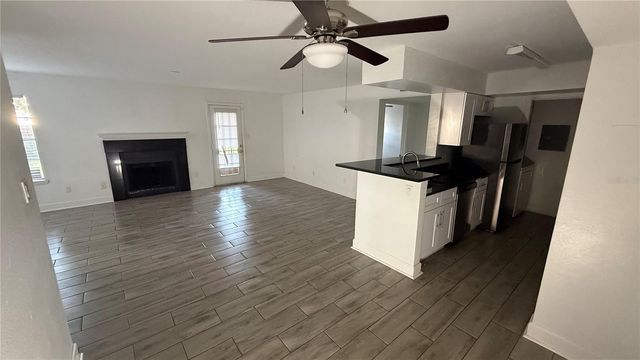 5587 DEVONBRIAR WAY J104, Orlando, FL 32822