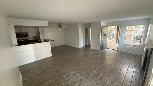 5587 DEVONBRIAR WAY J104, Orlando, FL 32822