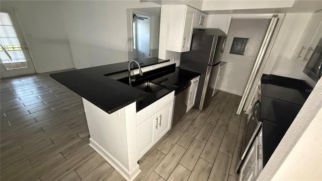 5587 DEVONBRIAR WAY J104, Orlando, FL 32822