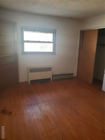 9005 Lebanon Road, Belleville, IL 62223