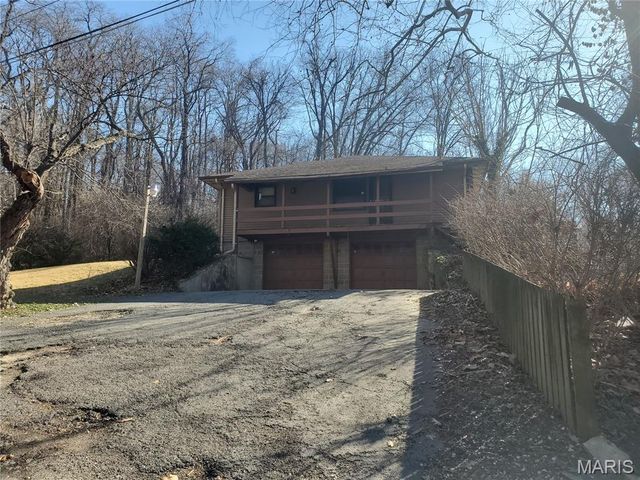 9005 Lebanon Road, Belleville, IL 62223