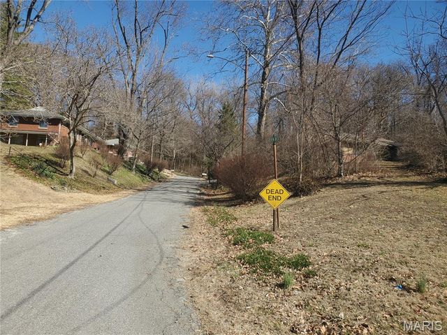 9005 Lebanon Road, Belleville, IL 62223