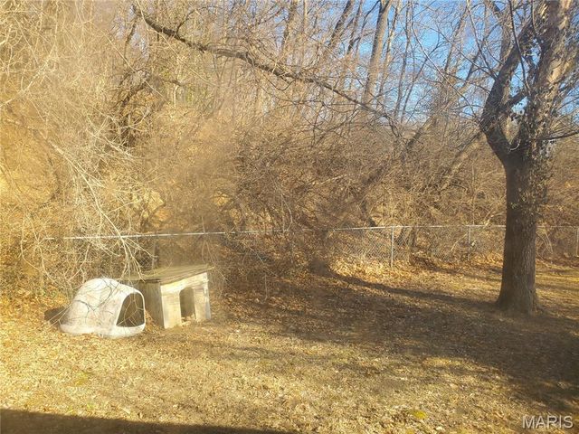 9005 Lebanon Road, Belleville, IL 62223