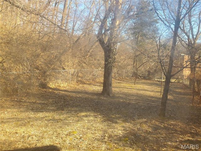 9005 Lebanon Road, Belleville, IL 62223