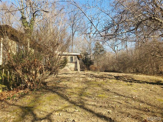 9005 Lebanon Road, Belleville, IL 62223