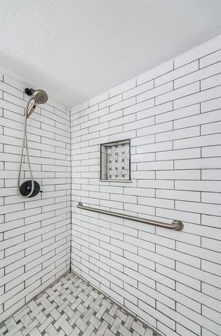 618 40TH AVENUE N, St Petersburg, FL 33703