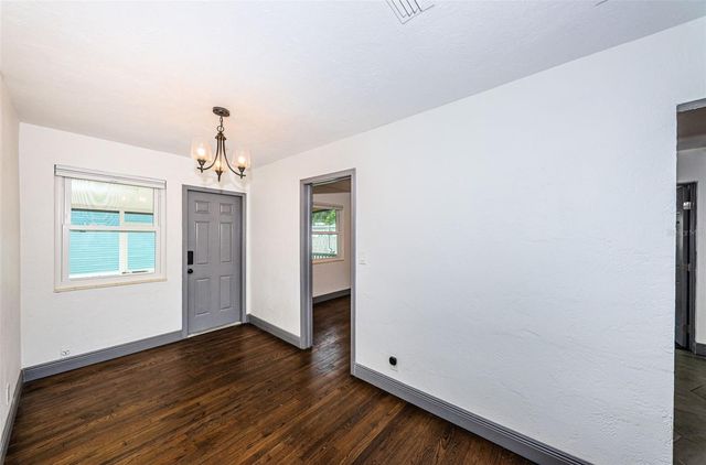 618 40TH AVENUE N, St Petersburg, FL 33703