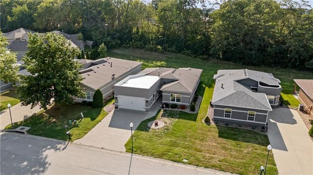 2709 NE Sonora Valley Drive, Blue Springs, MO 64014