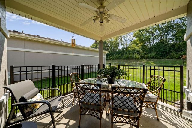 2709 NE Sonora Valley Drive, Blue Springs, MO 64014