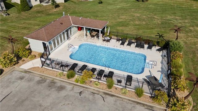 2709 NE Sonora Valley Drive, Blue Springs, MO 64014