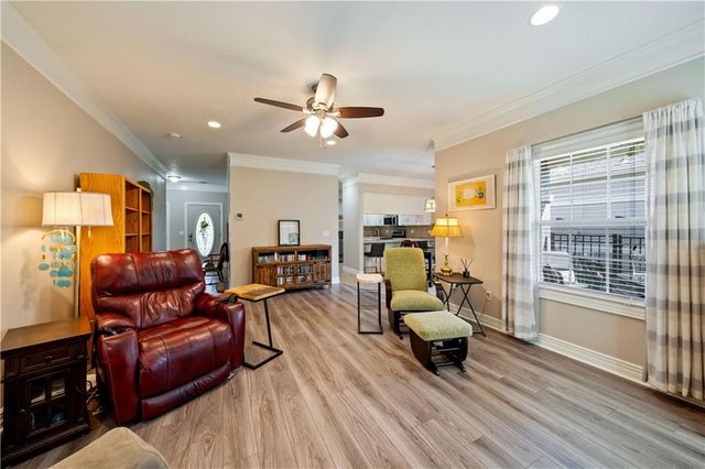 2709 NE Sonora Valley Drive, Blue Springs, MO 64014