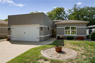 2709 NE Sonora Valley Drive, Blue Springs, MO 64014