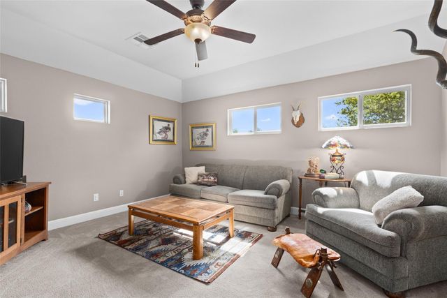 164 Milestone RD, Liberty Hill, TX 78642