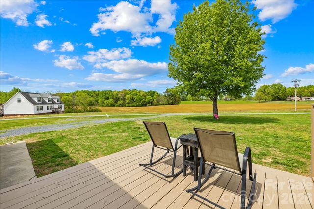 25948 Copper Creek Drive, Albemarle, NC 28001