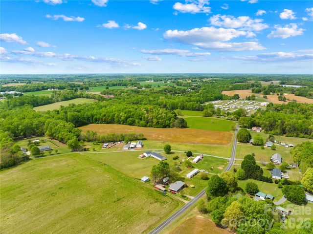 25948 Copper Creek Drive, Albemarle, NC 28001