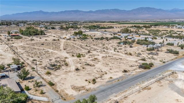 2090 Shady Lane, Pahrump, NV 89060