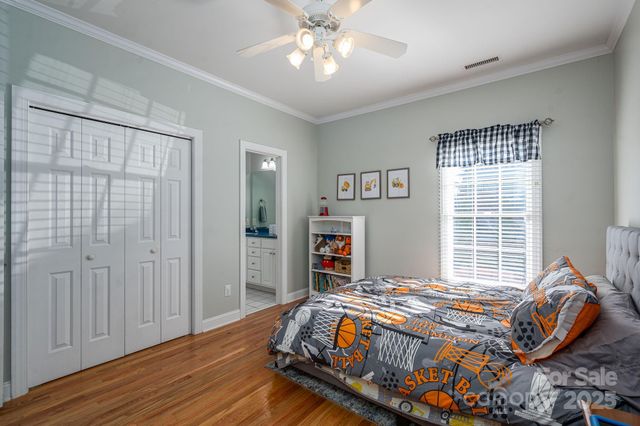 2616 Nicklaus Court NE, Conover, NC 28613