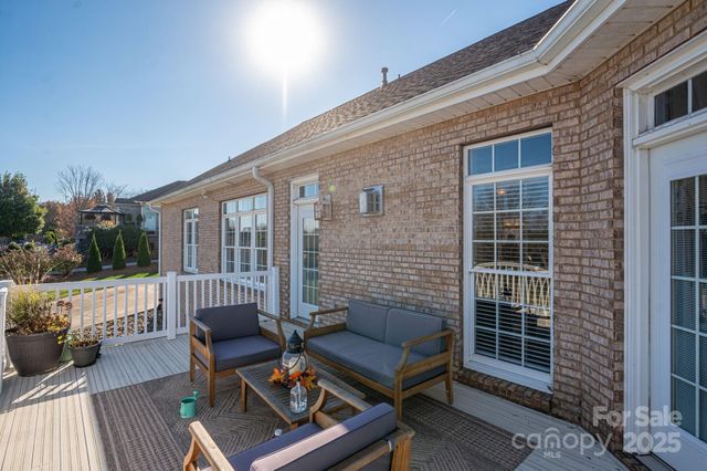 2616 Nicklaus Court NE, Conover, NC 28613