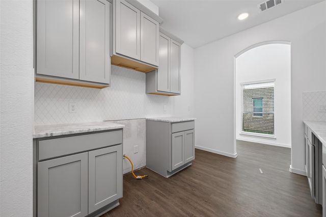 12375 Sunset Canyon Way, Willis, TX 77318