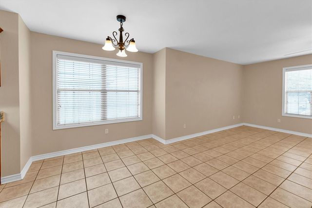 112 Vista Way, Huntsville, TX 77340