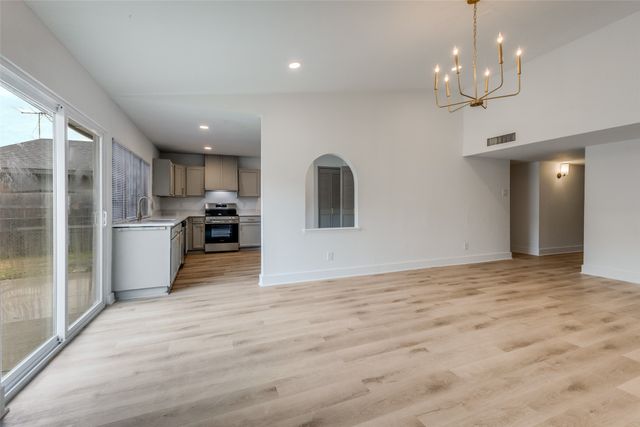 2725 Clover Valley Drive, Garland, TX 75043