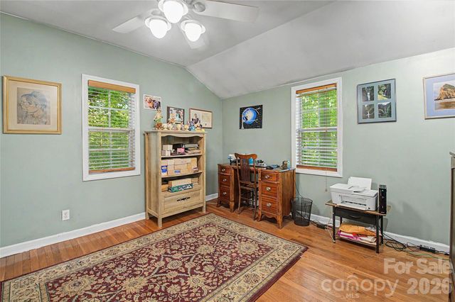 76 Winsome Trail, Hendersonville, NC 28739